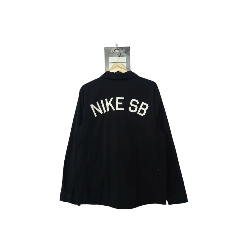 jaket coach Nike SB