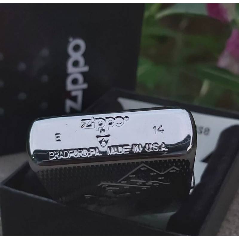 zippo original armor bolted 2014