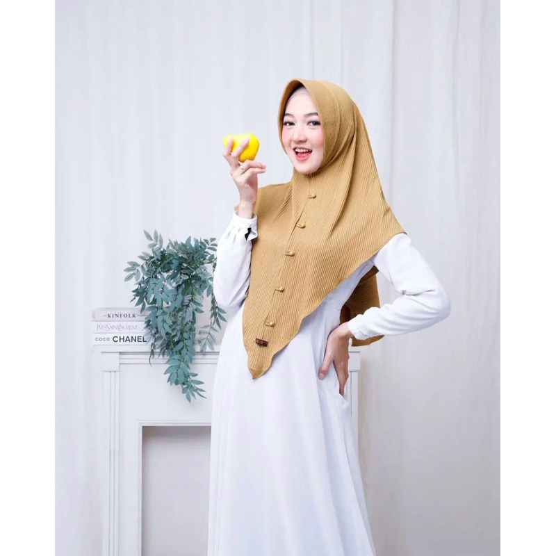 Hijab Bergo instan Plisket Ayunda by Lulu Hijab