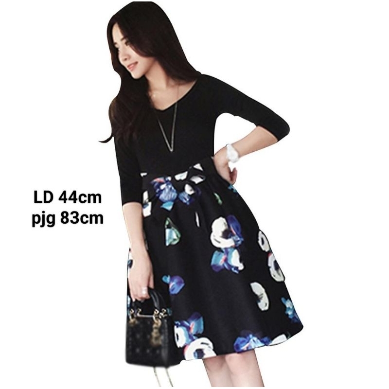 preloved branded original fit & flare V-neck satin dress