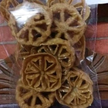 

kue kembang goyang