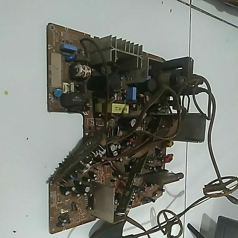 mesin tv polytron uslim