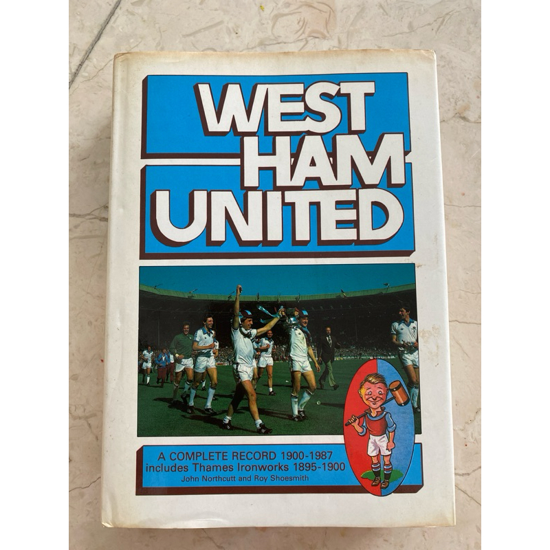 preloved buku bola WEST HAM UNITED A COMPLETE RECORD 1900-1987