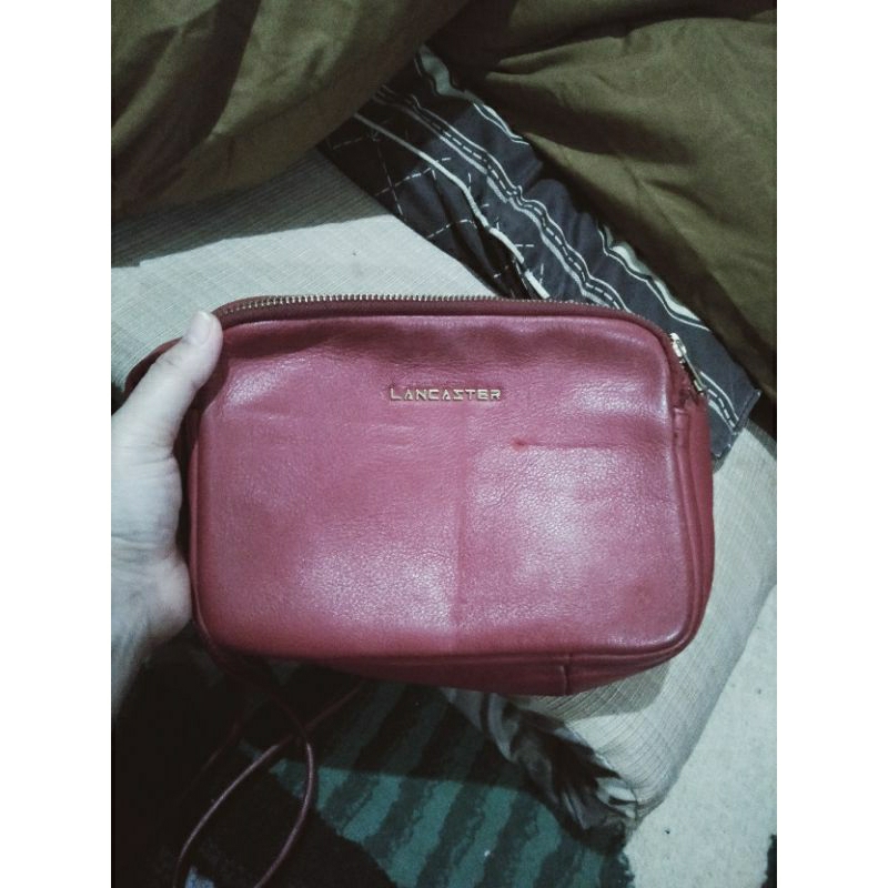 tas selempang / slingbag kulit asli beyond best