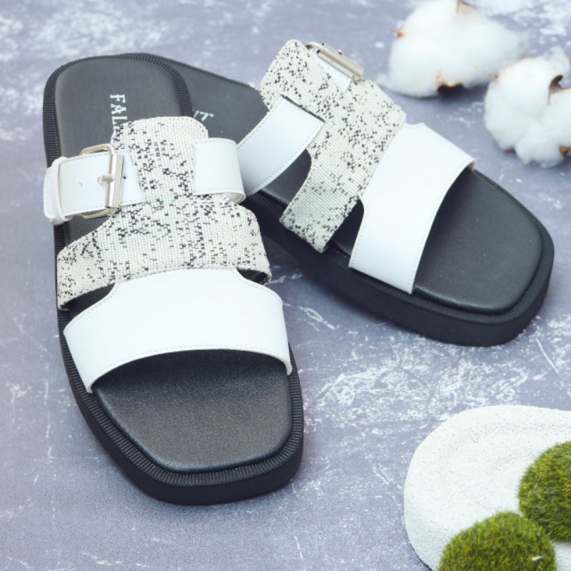 Barbara Putih - Sandal Wanita Kekinian