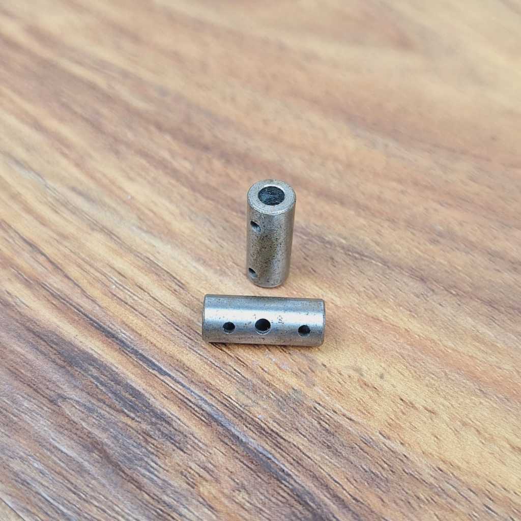 Pen 2100176  Mesin Jahit  Obras Industrial Yamato AZ