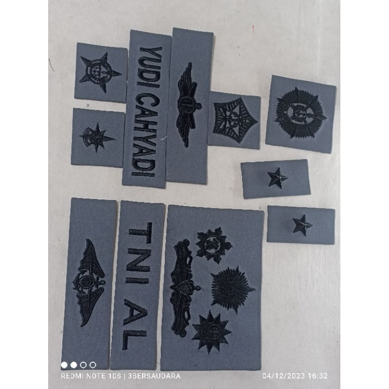 Atribut TNI AL (Abu/KRI)