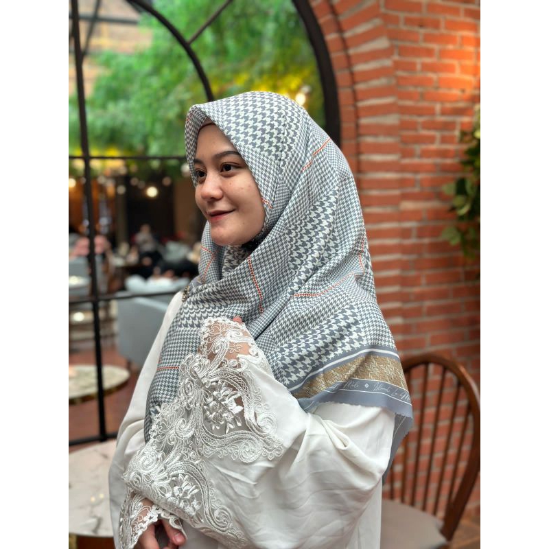 Segiempat Islamiati Lamode Premium