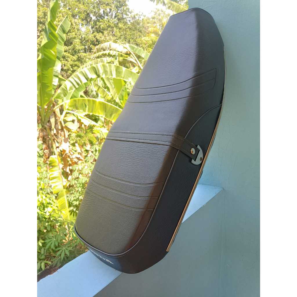 Jok Honda Astrea grand standar/jok Astrea Honda grand kulit ori/jok motor Honda grand standar Lis sa