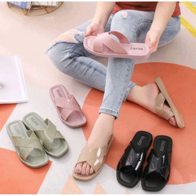 sandal wanita model silang merk balance