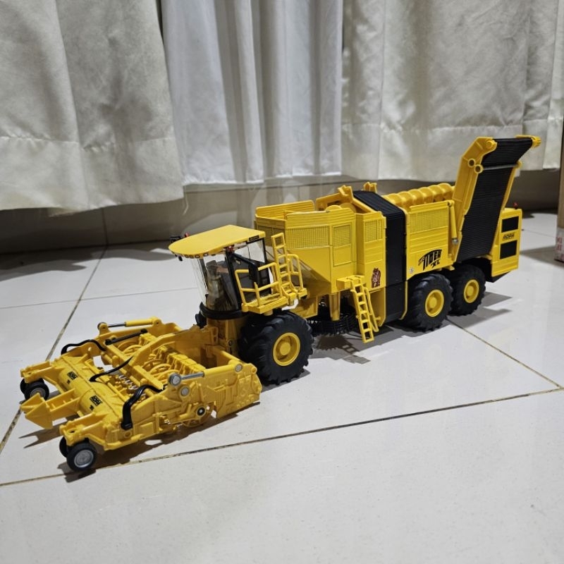 SIKU 4060 Model Combine Harvester Assorted (PRELOVED)/mainan mobil alat berat/diecast mobil
