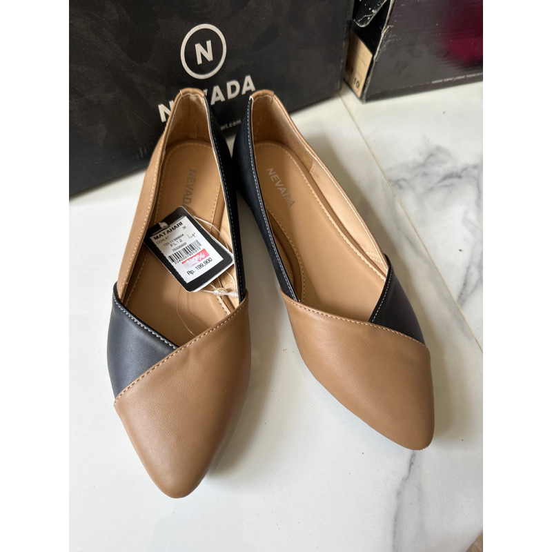 Sepatu Nevada Wanita