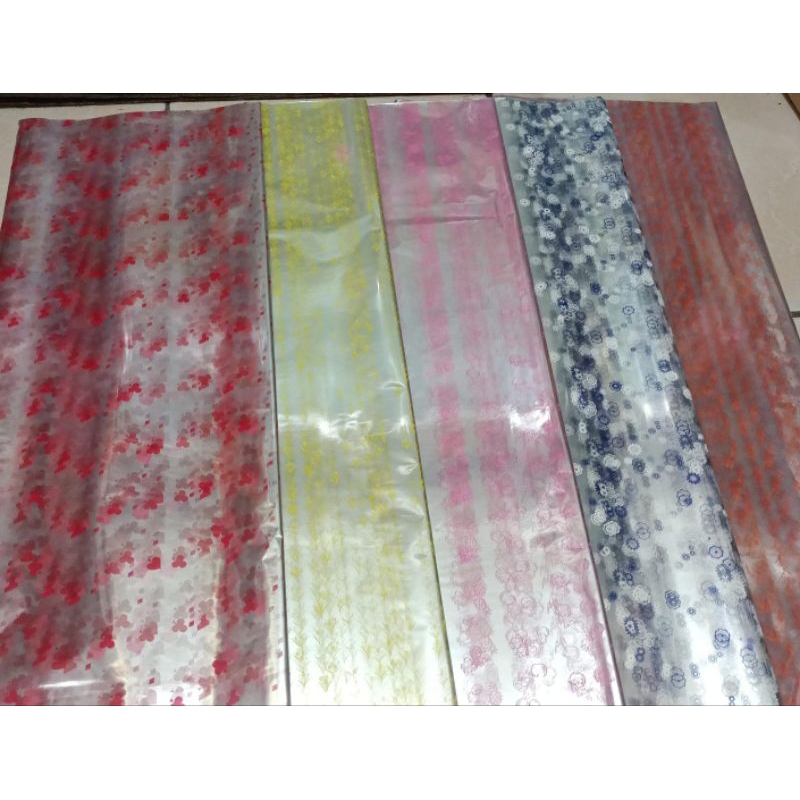 

(TIDAK ECER)Plastik parcel/Souvernir Motif Ukuran Medium