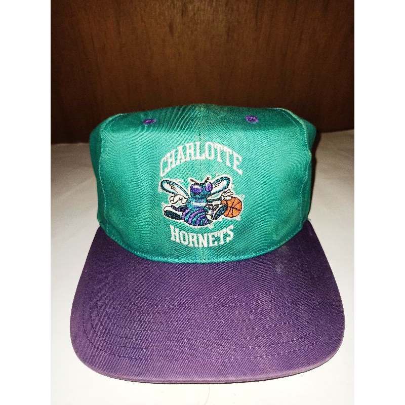 TOPI VINTAGE CHARLOTTE HORNET