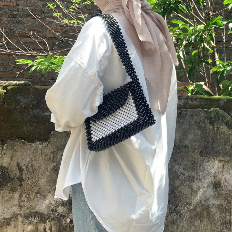 READY STOCK Monochrome bag / Beads bag / Pearl bag / Tas manik-manik