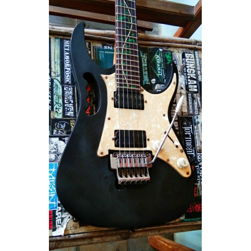 Gitar ibanez Jem Model Updown Tremolo