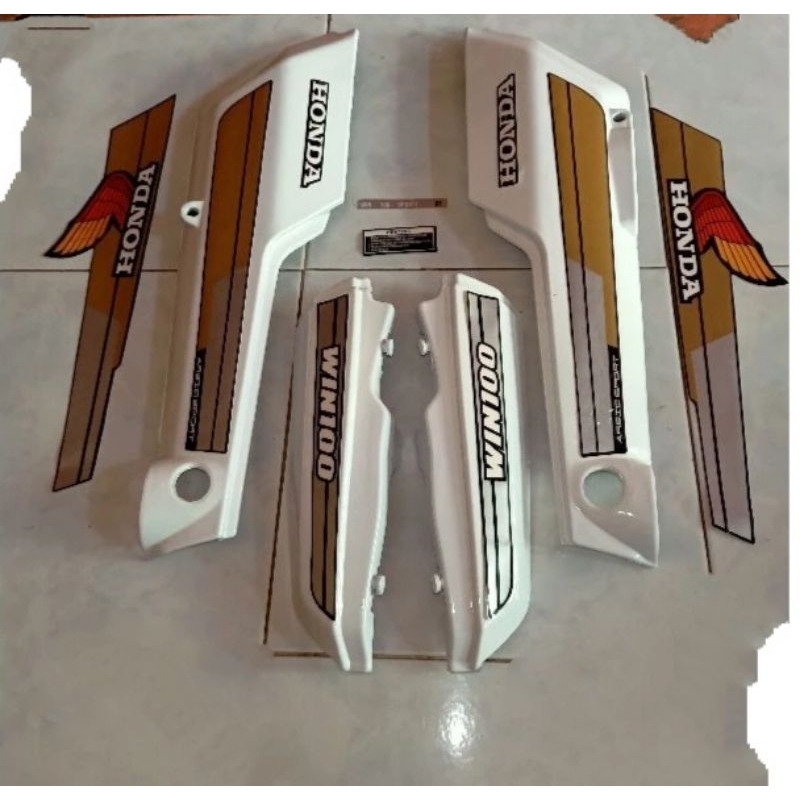 cover body belakang motor Honda win 100 set bok aki