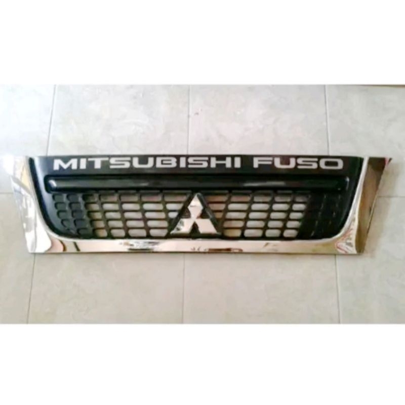 Grill depan canter crome