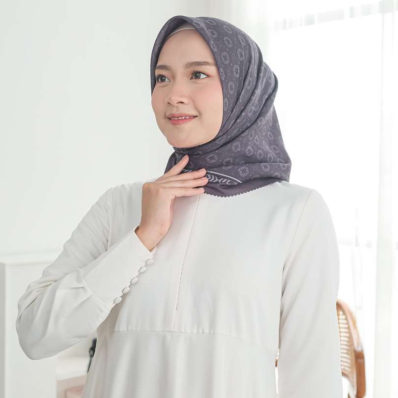 Lati Scarf / Hijab Segi Empat Motif  / Pattern Scarf / Hijab Motif / Voal Motif / Voal Scarf / Hijab