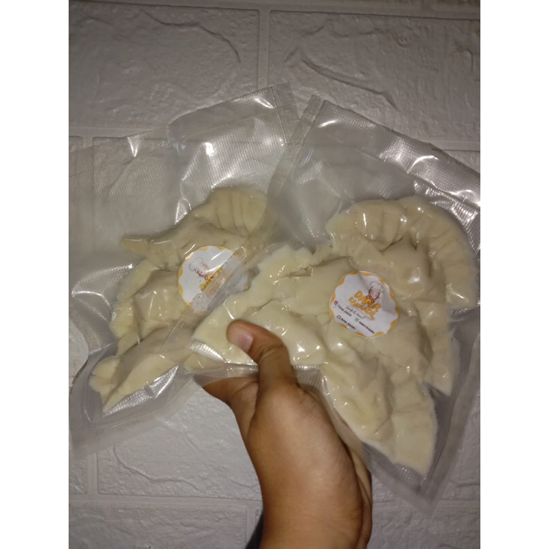 

Pangsit isi ayam frozen (kuah/goreng isi 5pcs)