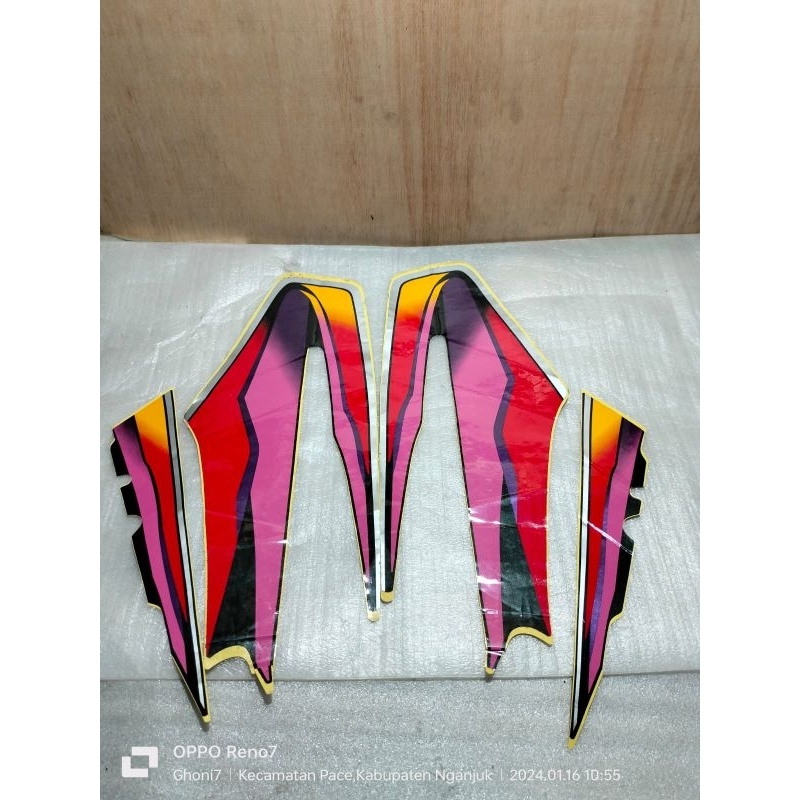 Striping stiker body kanan kiri full set RX king RXK tahun 1998 warna merah hitam