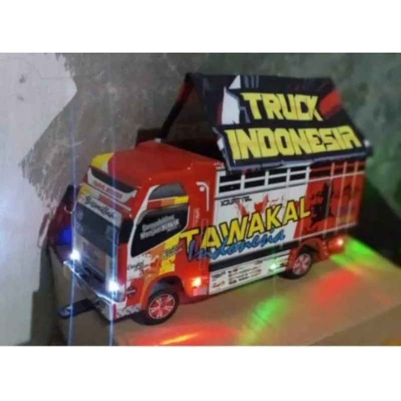 Miniatur Truk Oleng Truk Oleng Miniatur MINIATUR TRUK