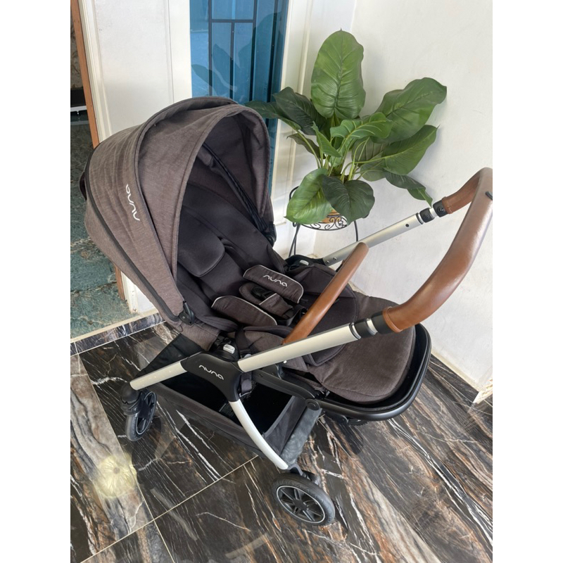 preloved stroller nuna triv