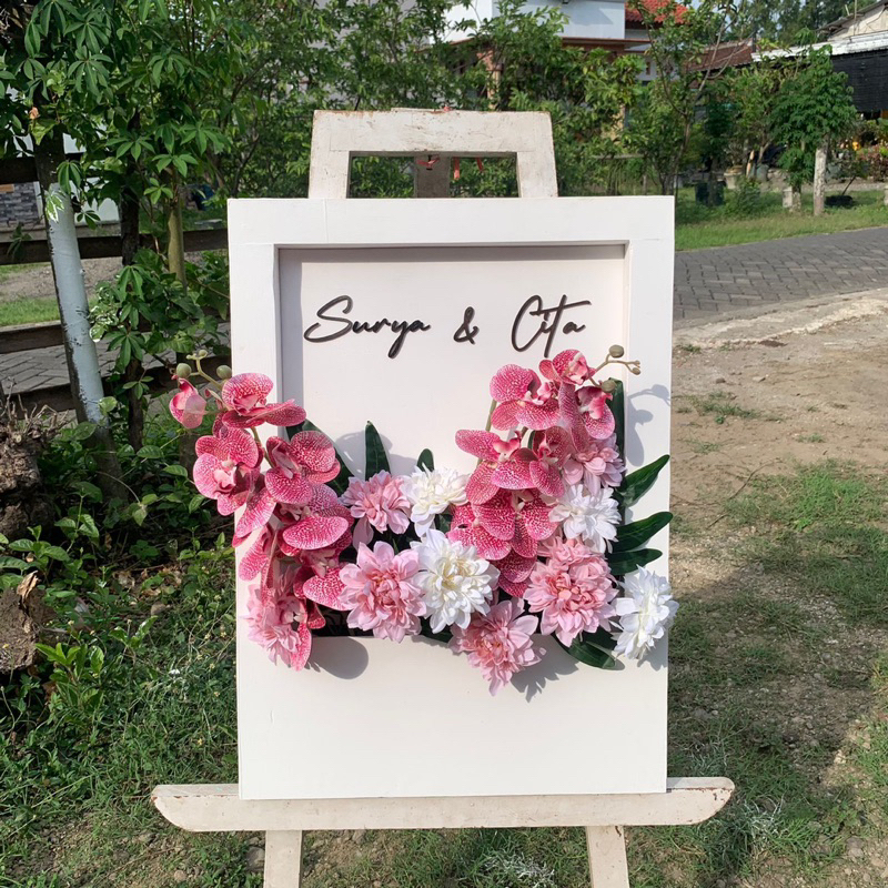 wedding sign / papan ucapan / dekorasi lamaran / flower box / papan wisuda