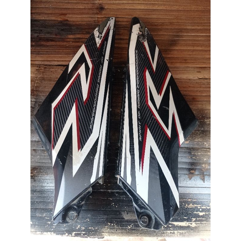 sambungan body supra x 125 batman kanan kiri second ori