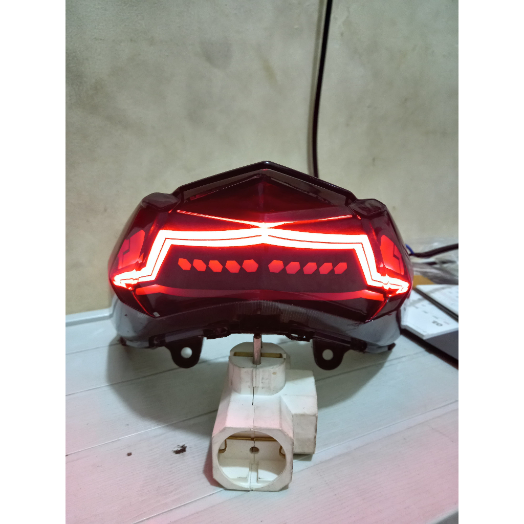 Lampu stop vario 125/150 LED old stoplamp lazy vario led old