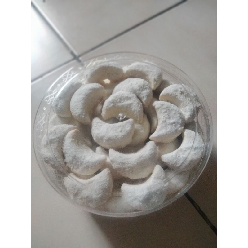 

kue salju wisman