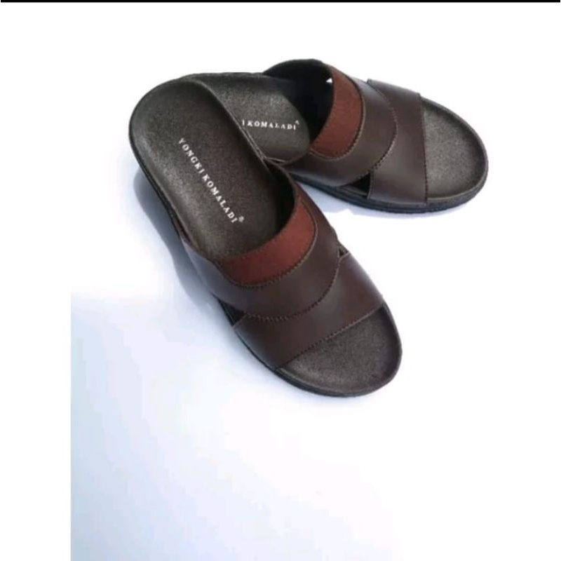 SANDAL PRIA DEWASA//SANDAL YONGKI KOMALADI//SANDAL SELOP PRIA//SANDAL KEKINIAN//ALAS KAKI PRIA