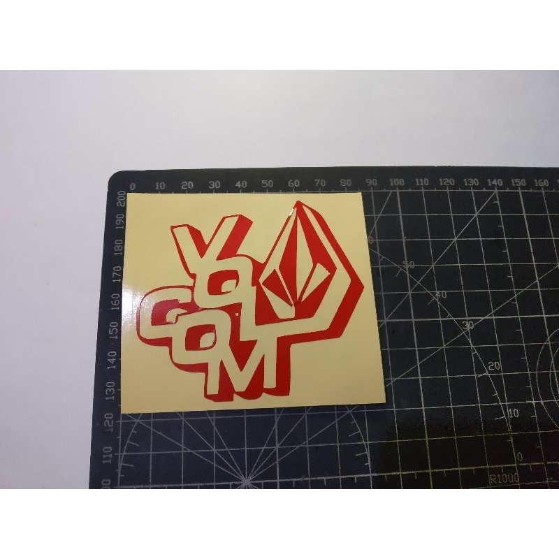 

cutting stiker volcom