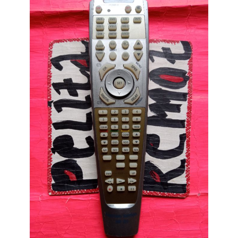 REMOTE CONTROL RECEIVER AMPLIFIER HARMAN/KARDON  AVR 135 ORIGINAL TERLENGKAP