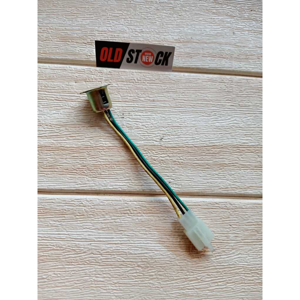 FITING SOKET LAMPU DEPAN YAMAHA JUPITER VEGA F1ZR F1Z / NEW OLD STOCK PARTS SUKU CADANG MOTOR