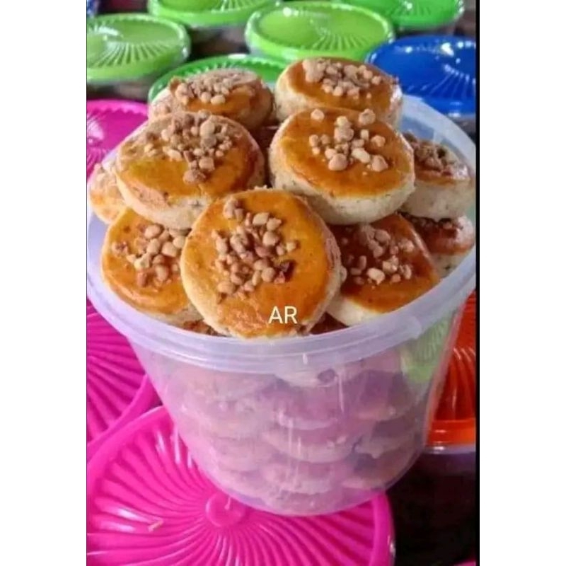 

Kue Kacang Double Kacang