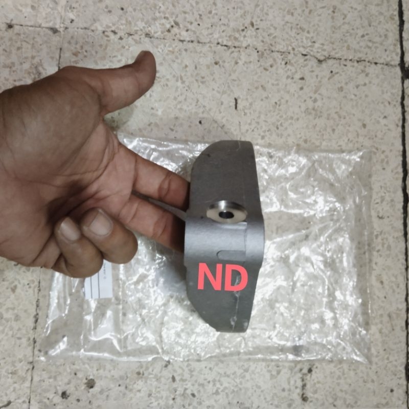 FORK GARPU TUAS GIGI TRANSMISI NO 3 TOYOTA DYNA 130HT HINO DUTRO 130MD 130HD