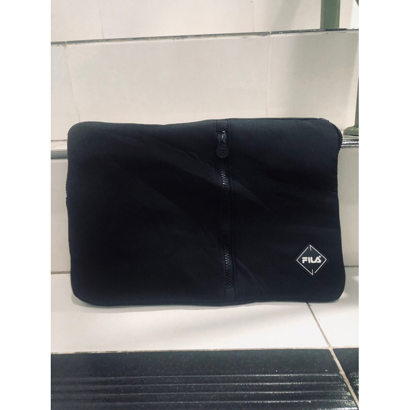 FILA TAS LAPTOP 14” ORIGINAL PRELOVED