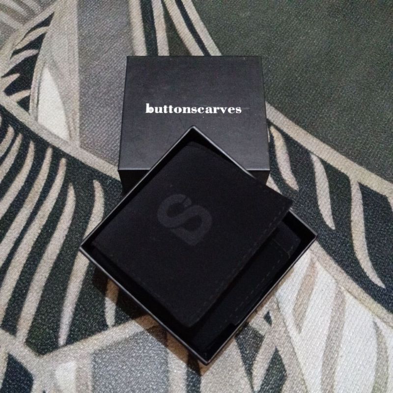 BUTTONSCARVES - BROOCH SARA Hematite