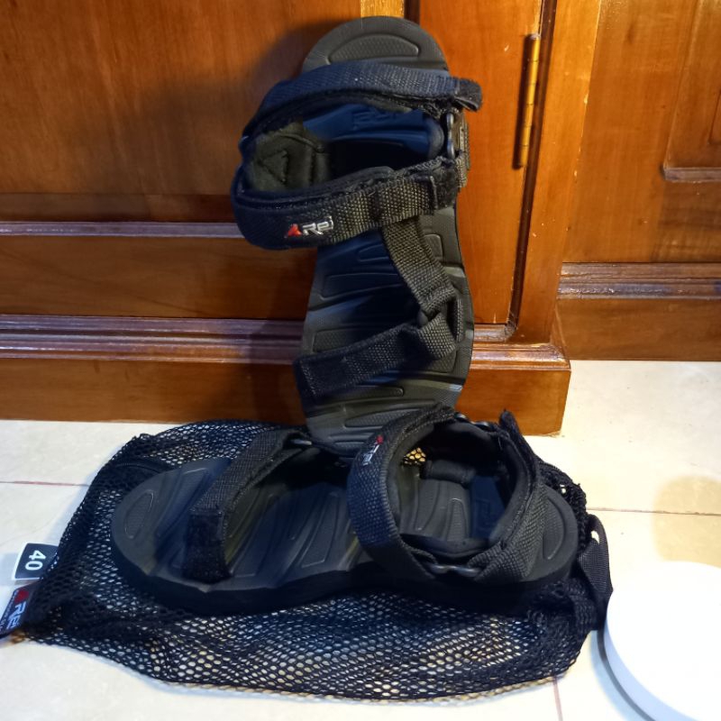 [PRELOVED] PROMO Unisex Sandal/sepatu gunung ARei uk.40