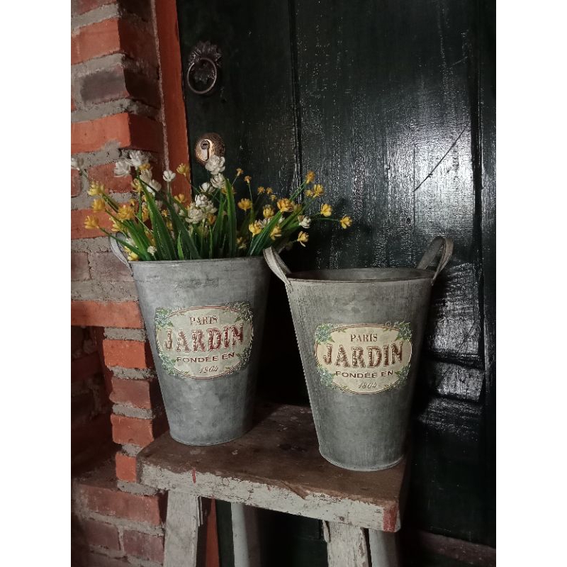 vas kaleng/pot bunga/vas bunga kaleng/dekorasi/pot kaleng/vas kaleng vintage