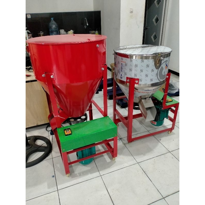 Mixer pakan ternak mesin