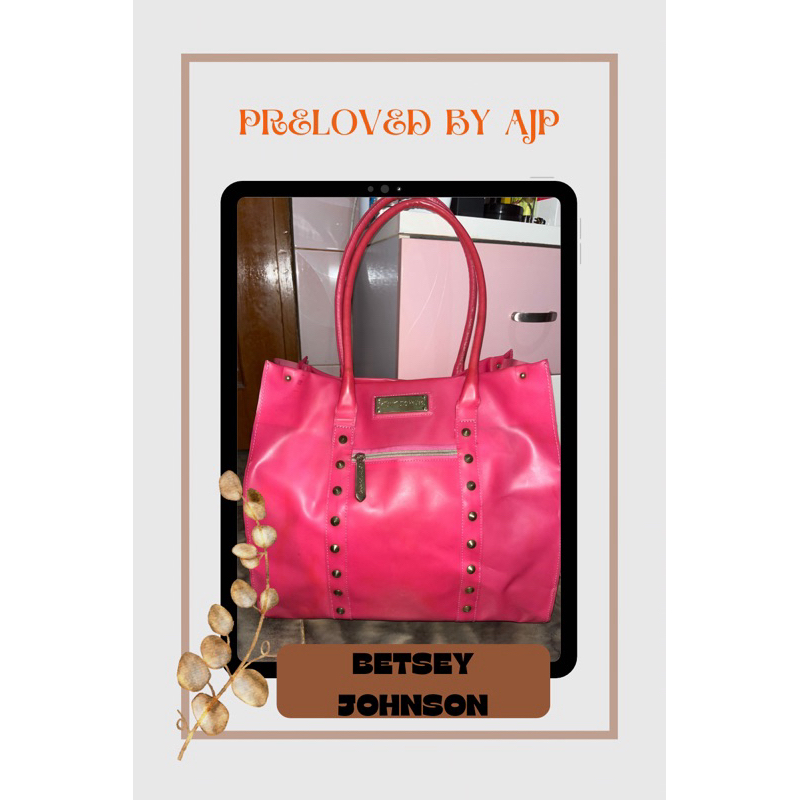 Preloved BETSEY JOHNSON Totebag