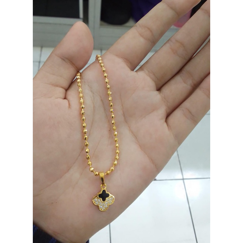 Kalung + Liontin van cleef