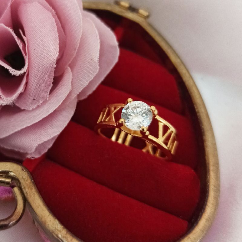 Cincin Fashion Huruf Romawi