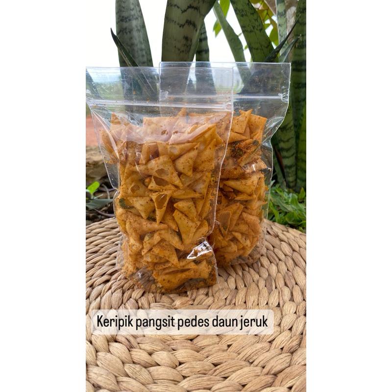 

keripik pangsit