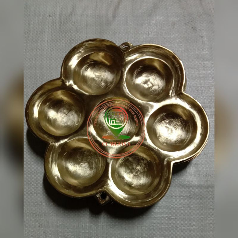 Cetakan kue lengko 7 lobang Kuningan free cungkilan/ cetakan kue lumpur / kue cubit