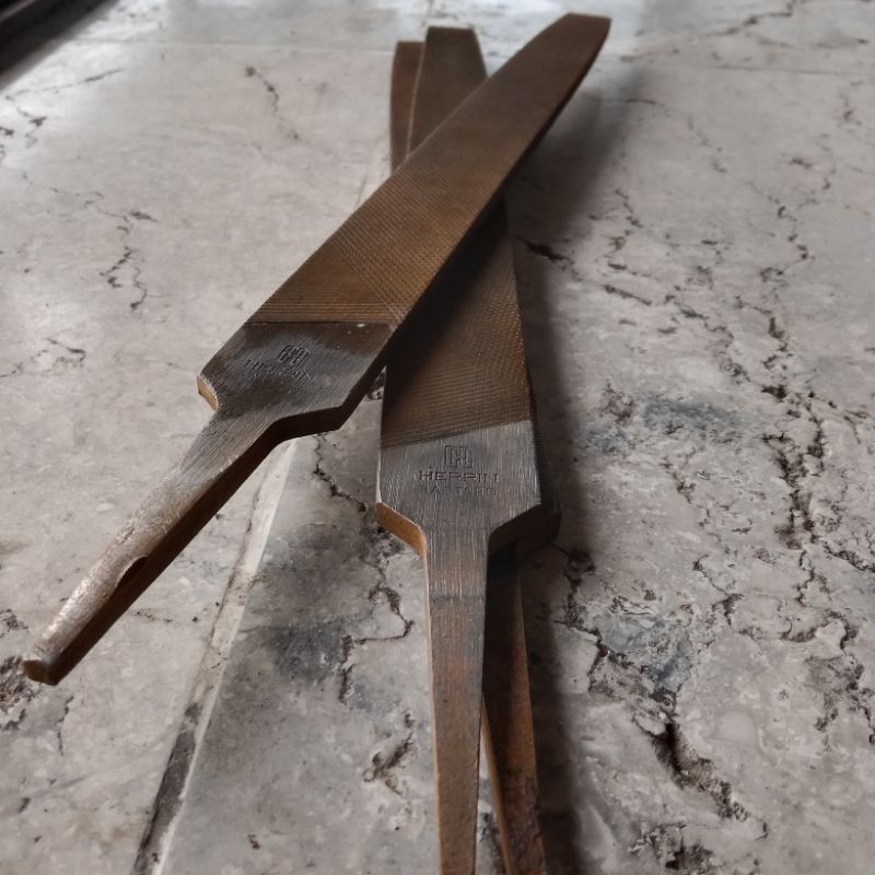 kikir bekas cap HERRIN 12" bahan pande besi