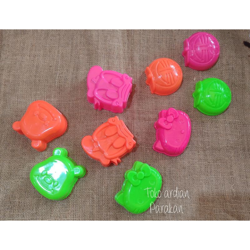 ARDIANHOMEWARE - cetakan nasi karakter bento puding agar-agar jelly kue bolu kukus, cetakan kue hell