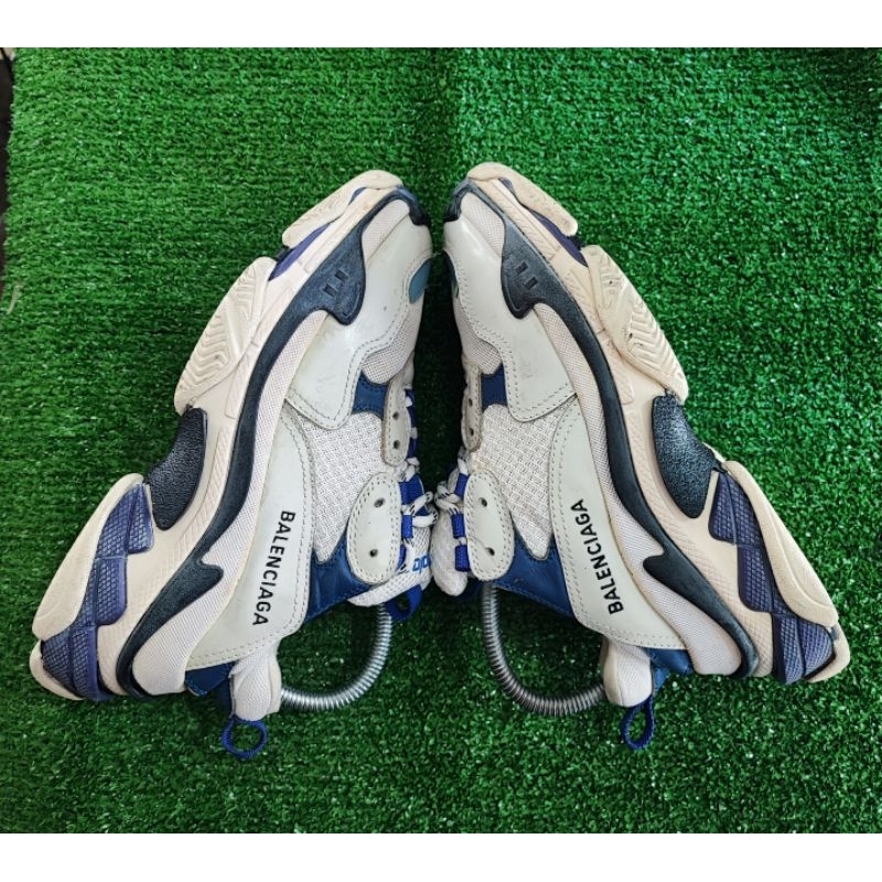 SEPATU BALENCIAGA
